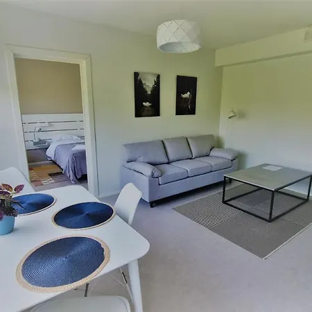 Clock 5 Apartment